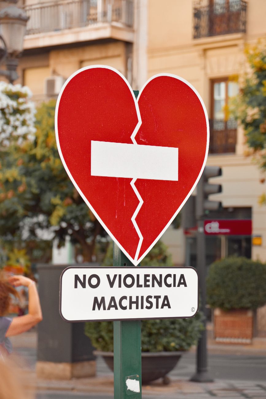 broken heart banner in road sign shape